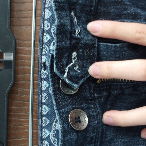 [18] Bandolino Blue Ankle Cropped Jeans - Picture 5 of 7